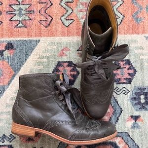 Sebago vintage Victorian lace up boots